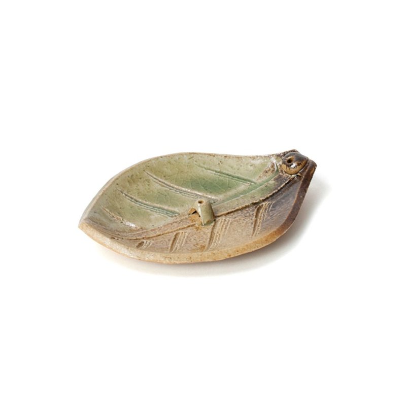 Japanese Shoeido [leaf] ceramic incense stand - น้ำหอม - เครื่องลายคราม 