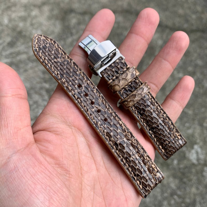 手工皮革錶帶 錶帶訂製 牛皮錶帶 真皮錶帶 蝴蝶扣 摺疊扣錶帶 - 錶帶 - 真皮 綠色