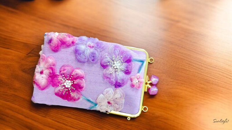 日光小巷手創 紫色大理石款日本網紗花朵珠珠口金包手做包斜背包 - 側背包/斜背包 - 棉．麻 