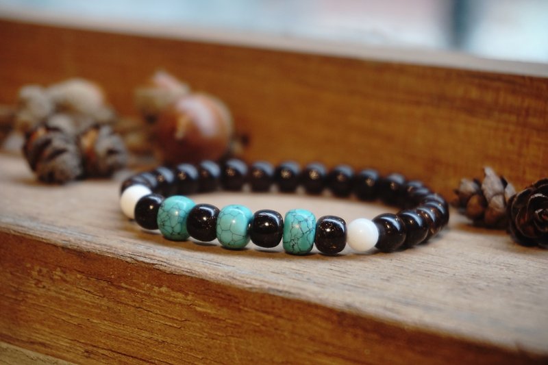 Turquoise coconut shell bracelet - Bracelets - Semi-Precious Stones 