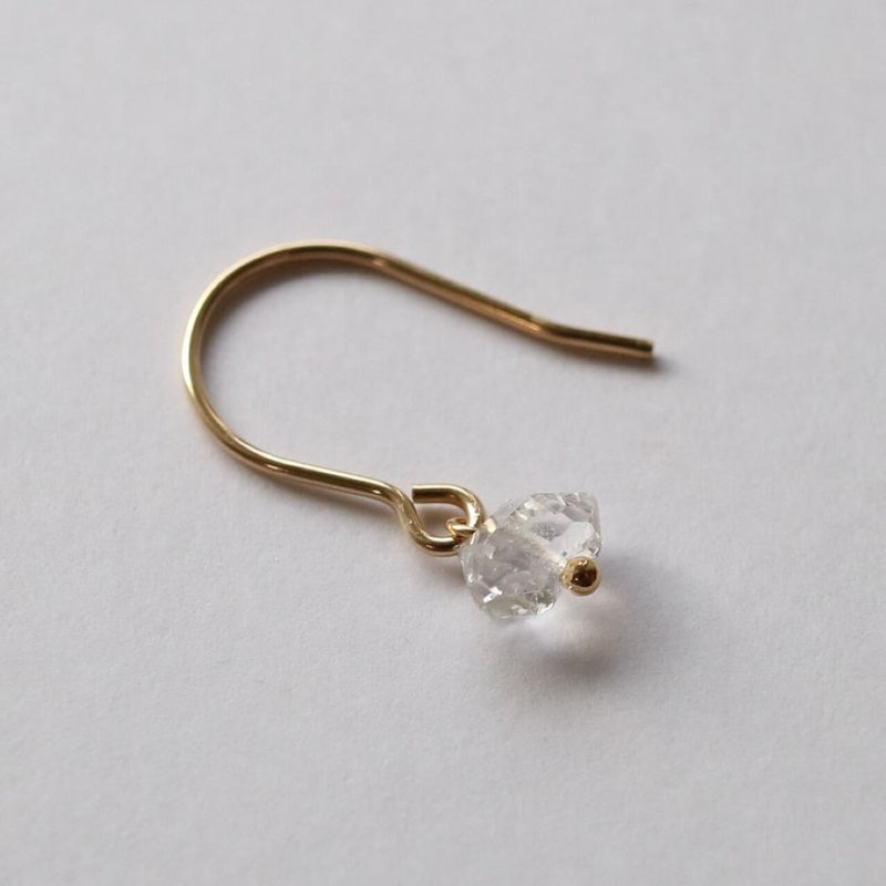 clan one earring - 耳環/耳夾/耳骨夾 - 石頭 透明