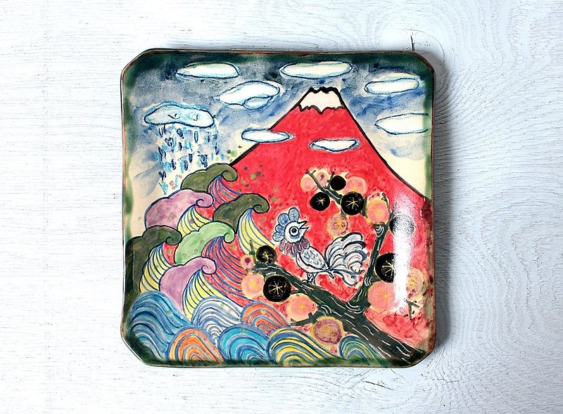 「赤富士と梅と鳥と春の海」色絵四角皿 - 花瓶・植木鉢 - 陶器 多色