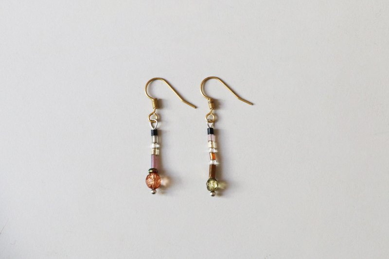 陽光燦爛 _ 手作耳環 - 耳環/耳夾/耳骨夾 - 塑膠 橘色