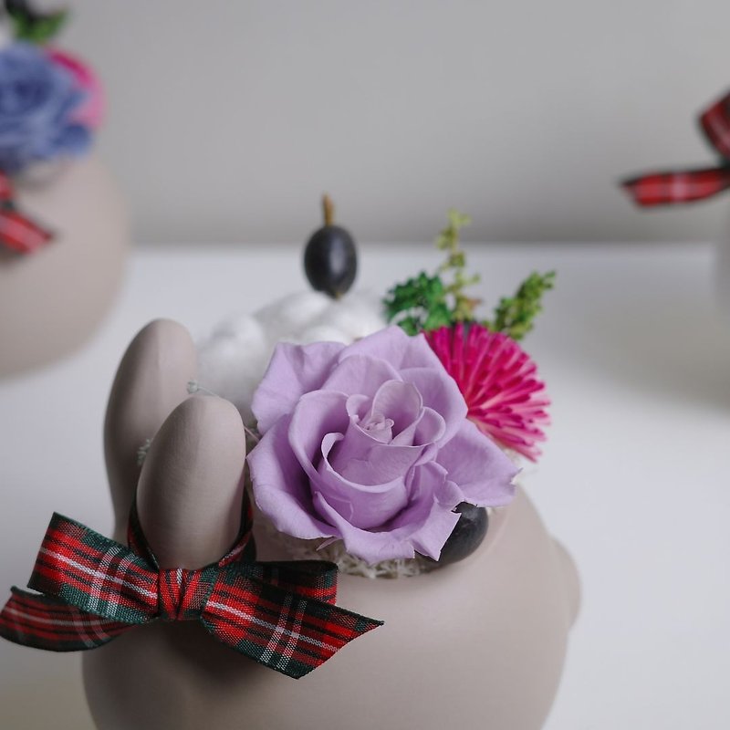 Rabbit immortal flower~Purple flower milk tea rabbit ll - ช่อดอกไม้แห้ง - วัสดุอื่นๆ 
