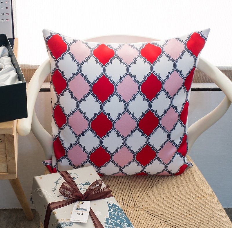 Fashion plaid pattern pillow (45cmX45cm) - หมอน - เส้นใยสังเคราะห์ หลากหลายสี