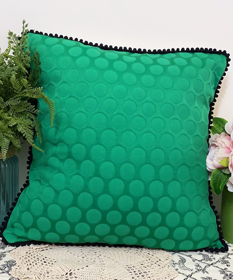 北歐簡約風格綠色提花幾何圖黑色小毛球案抱枕靠枕靠墊枕套 - 枕頭/咕𠱸 - 棉．麻 綠色
