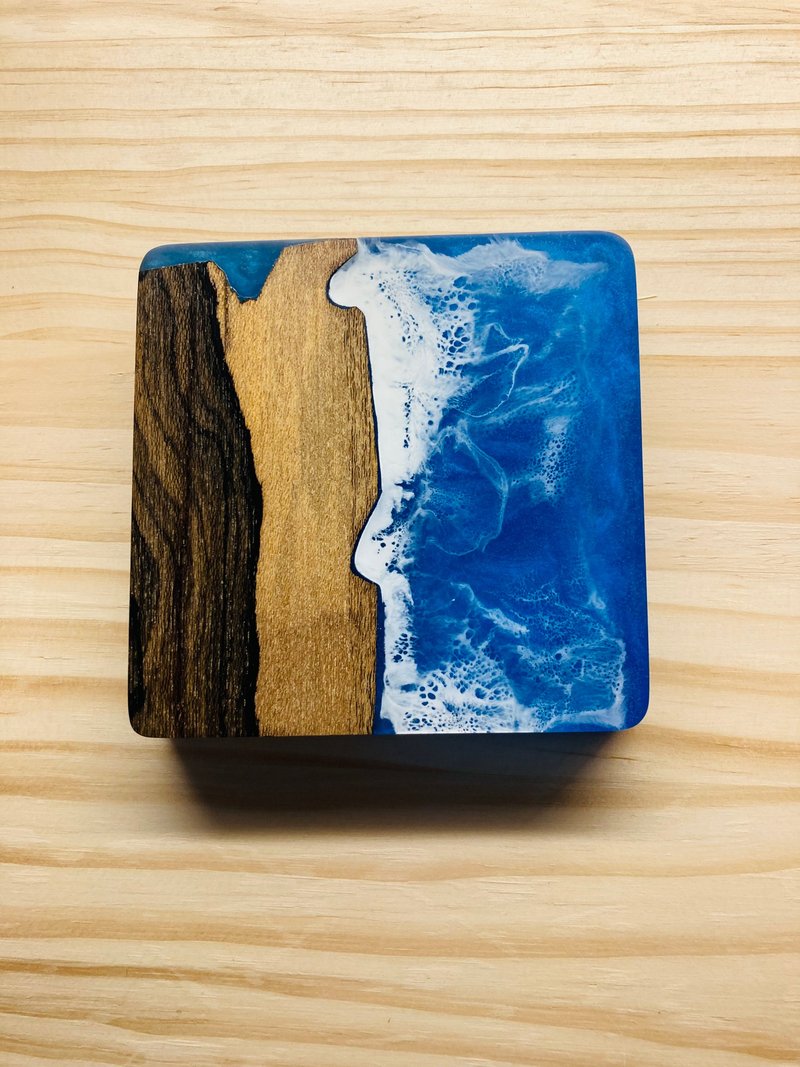 Black persimmon blue ocean coaster decoration - Coasters - Wood Blue