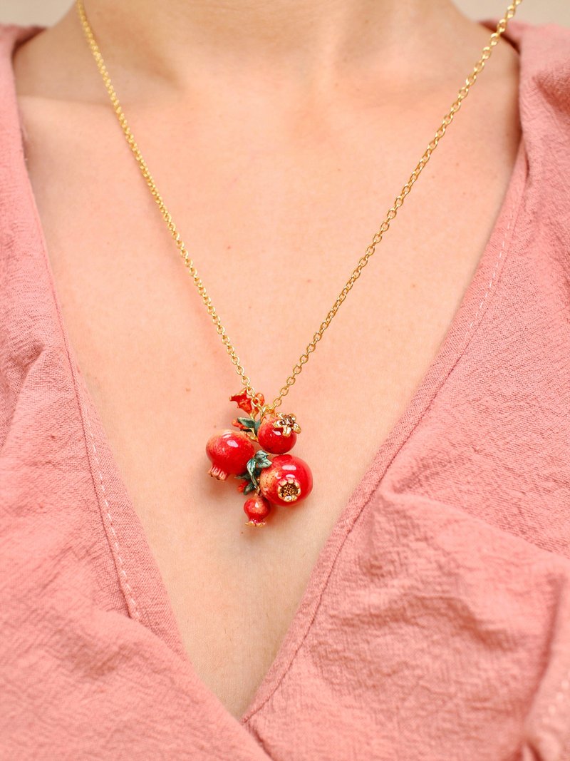 Pomegranate Pendant Necklace, Statement Necklace, Handmade Enamel Necklace. - 項鍊 - 其他金屬 紅色