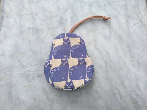 非玩布可-手作布雜貨 Play-handmade groceries 貓(紫) 梨型鑰匙包【K191206】