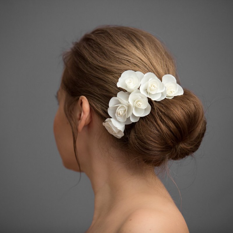 Flower bridal hair pins. Wedding hair piece. Wedding hair accessories for bride. - 髮夾/髮圈 - 其他材質 白色