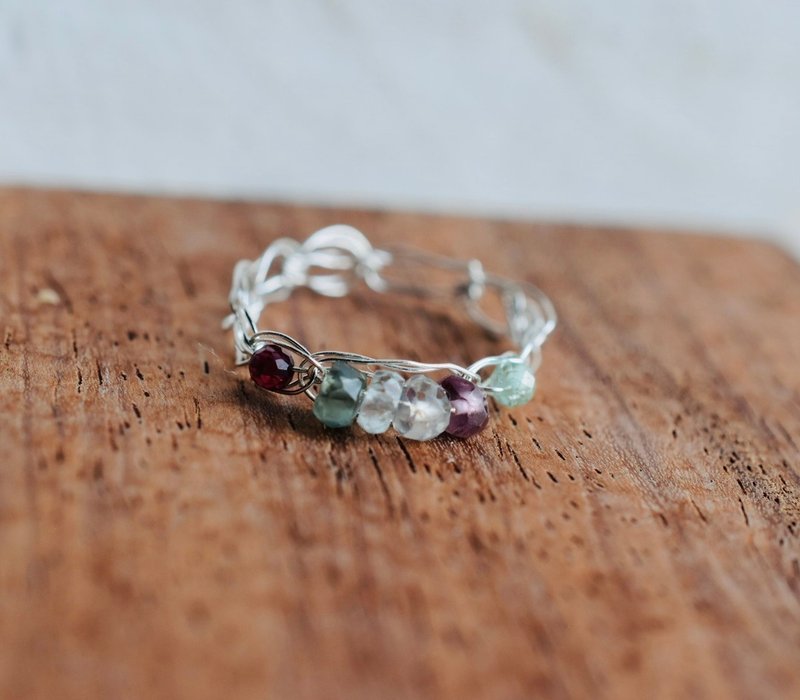 Sapphire clear blue burgundy button cut 3mm, green kyanite, garnet, chain braid / Silver ring - General Rings - Semi-Precious Stones Multicolor