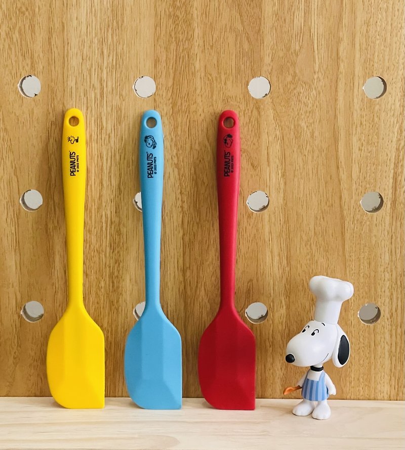 PEANUTS authorized foodgrade silicone spatula (21CM) - Yellow/Red/Light Blue - Cookware - Silicone Yellow