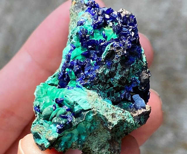 天然鉱物ブロンズ鉱石孔雀ブルー石共生オリジナル石を見つけてください ...