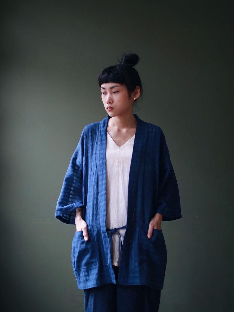 Transparent plaid blue dyed kimono jacket - เสื้อแจ็คเก็ต - ผ้าฝ้าย/ผ้าลินิน สีน้ำเงิน