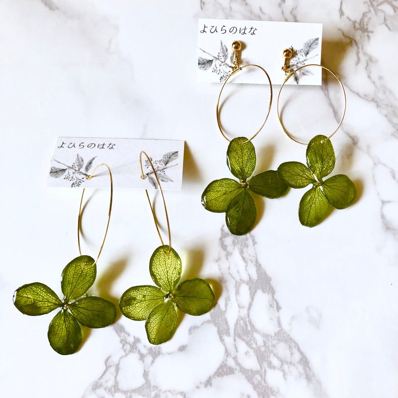 スリムあじさいのフープピアス*グリーン* - 耳環/耳夾/耳骨夾 - 植物．花 綠色