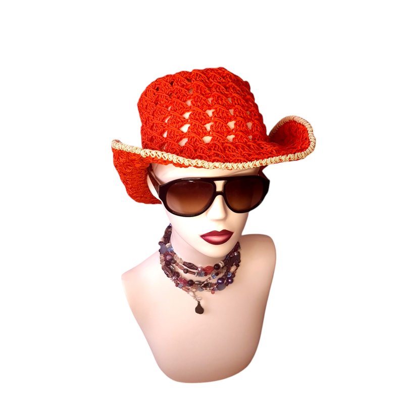 Hand-crocheted Hat - 帽子 - 紙 