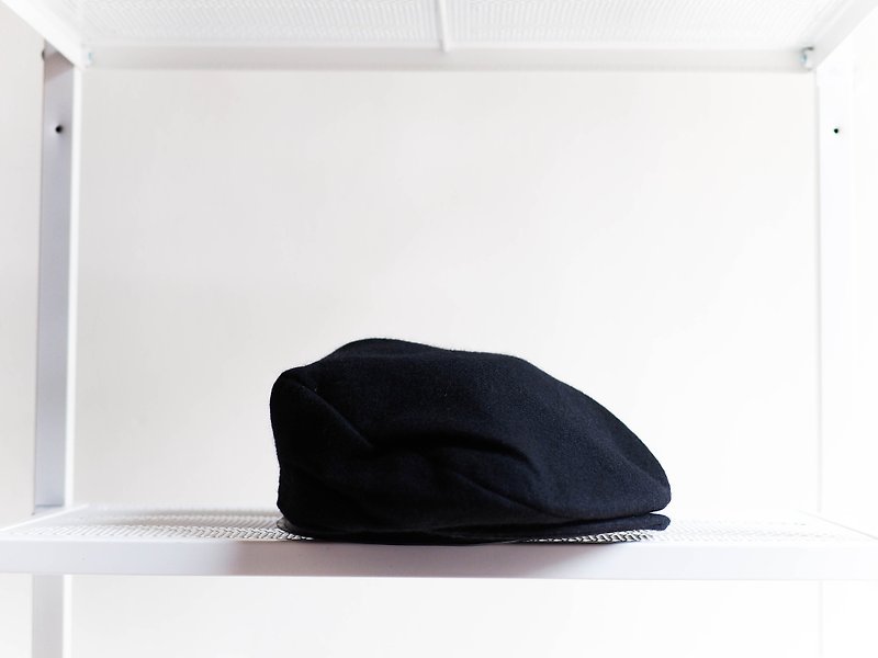 リバーヒル - 長野スターラブアンティークイタリアのウールのベレー帽ウールフラットキャップドームベンの月夜たそがれ日 - 帽子 - ウール ブラック