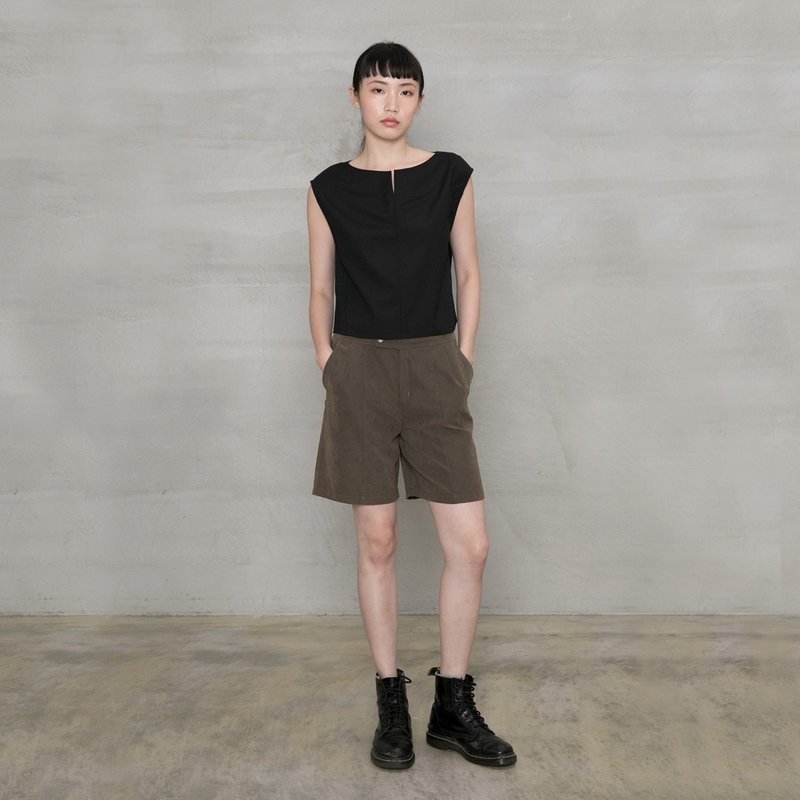 個性宣言休閒短褲 Statement Burmuda Shorts - 女短褲/五分褲 - 聚酯纖維 多色
