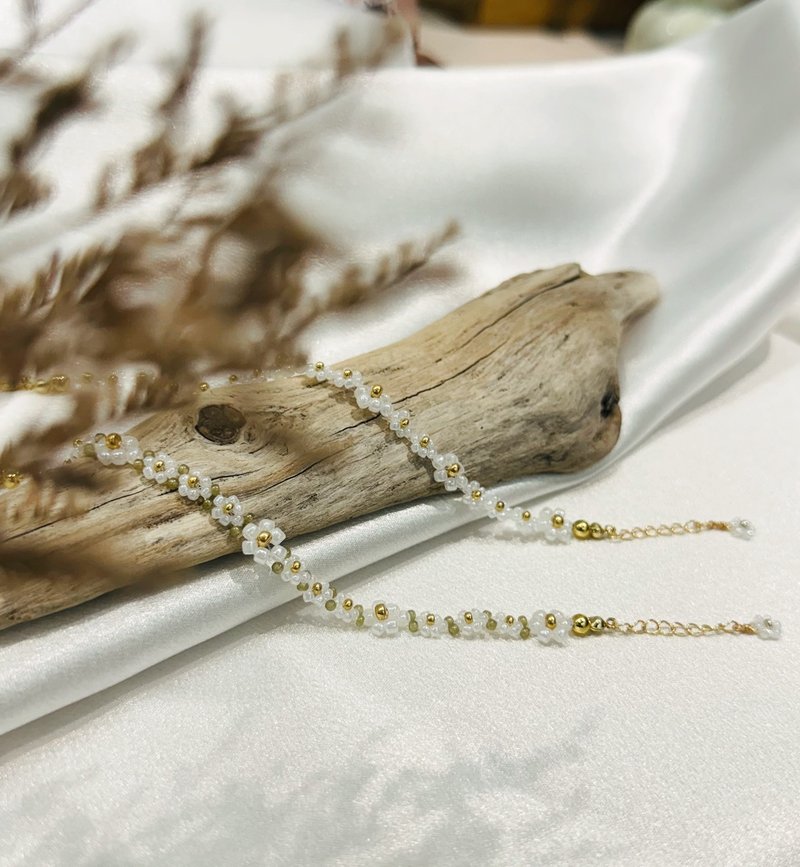 【Pure White Dream Flower】Bracelet | Japanese Bead | Daily Essential - Bracelets - Acrylic White