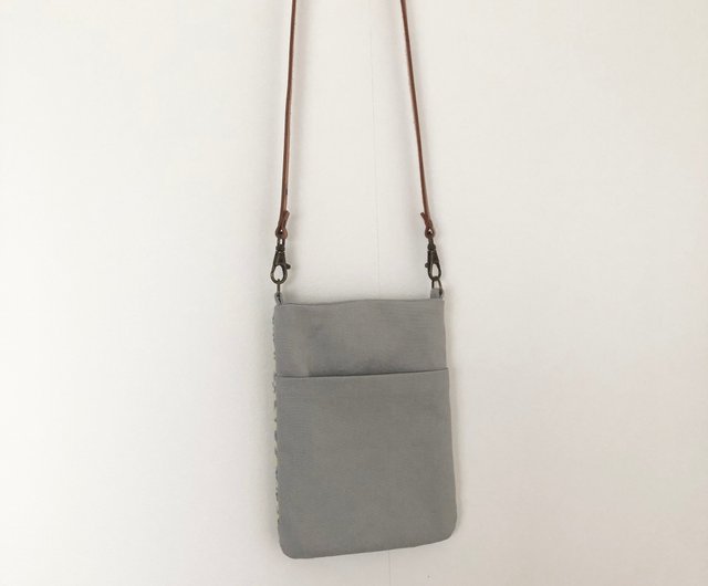 スマホポシェット ミナペルホネン jungle relief ハンドメイド