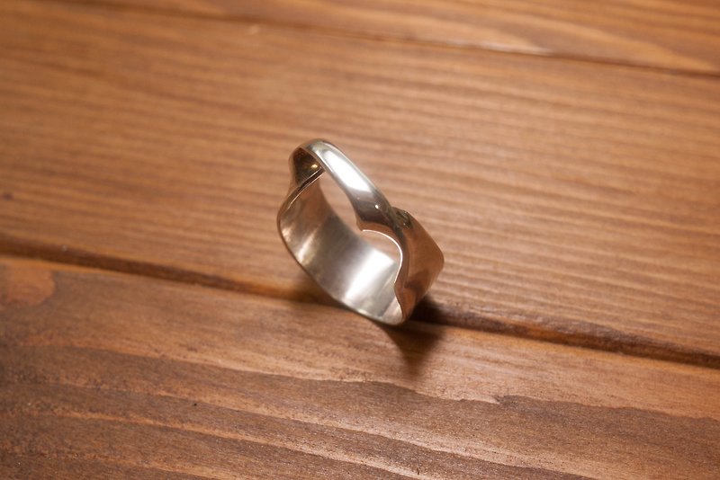 全手工製作扭轉造型純銀戒指#17 - 戒指 - 其他金屬 銀色