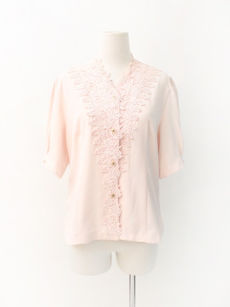 復古日本製典雅蕾絲領粉色短袖古著襯衫 Vintage Blouse - 恤衫 - 聚酯纖維 粉紅色