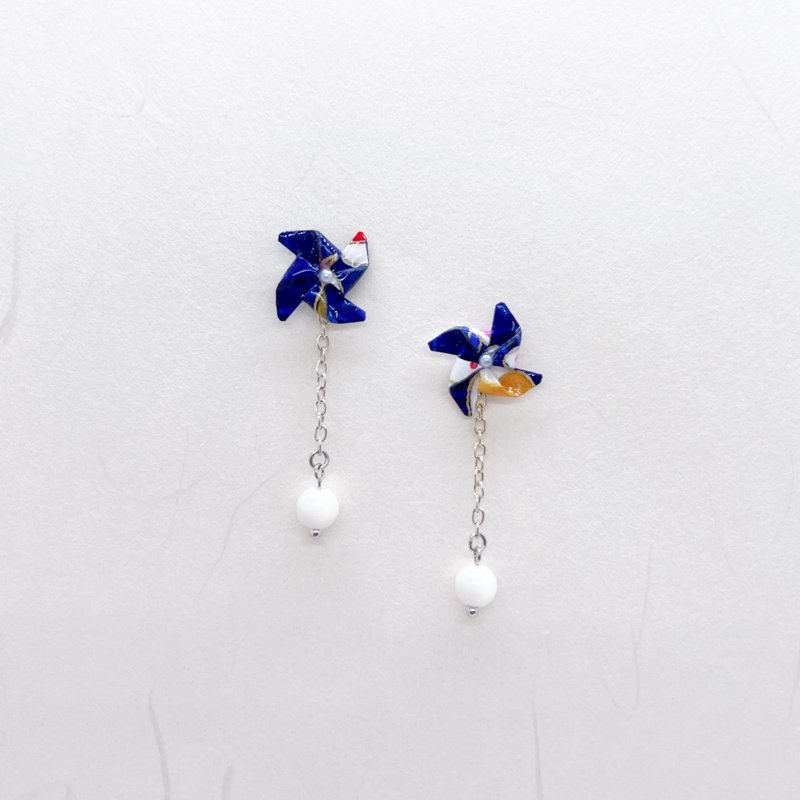 Chearrings | Japanese Japanese origami windmill earrings | Style W003 | Two-wear - ต่างหู - กระดาษ สีน้ำเงิน