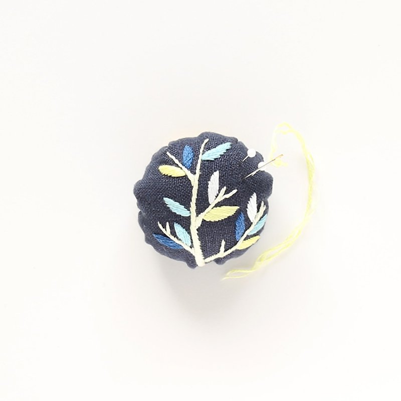Tree Branch Pincushion - Embroidery kit - Knitting, Embroidery, Felted Wool & Sewing - Thread Blue