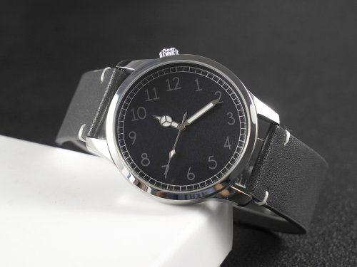 S and M watch 小心不要看錯時間手錶 灰色數字及錶帶 個性化手錶 全球免運
