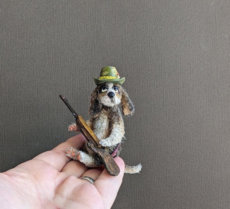 Basset Hound - Bavarian hunter. 8 cm. Crocheted miniature. - 玩偶/公仔 - 其他材質 咖啡色