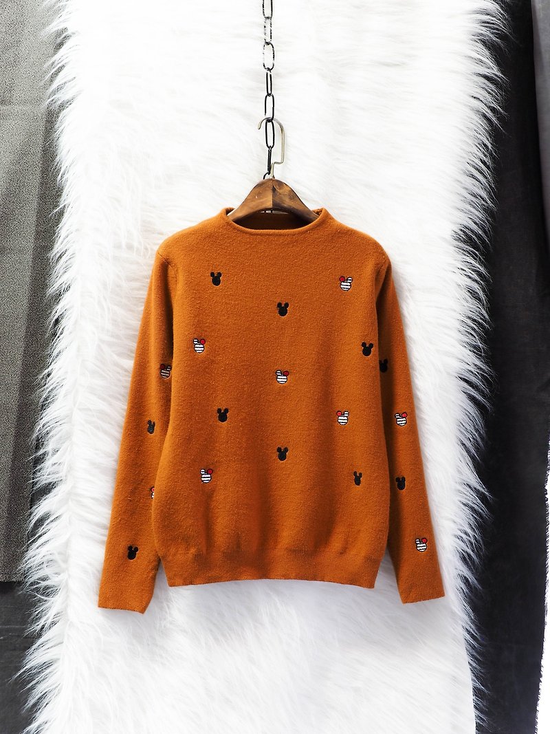 Nara Chenghuang Embroidery Small Stand Collar Soft Cotton Tea Log Antique Wool Vintage Sweater - Women's Sweaters - Wool Orange