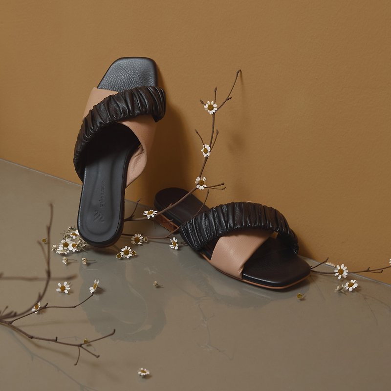 Black : Beige - DAISY Sandals - Slippers - Genuine Leather Black