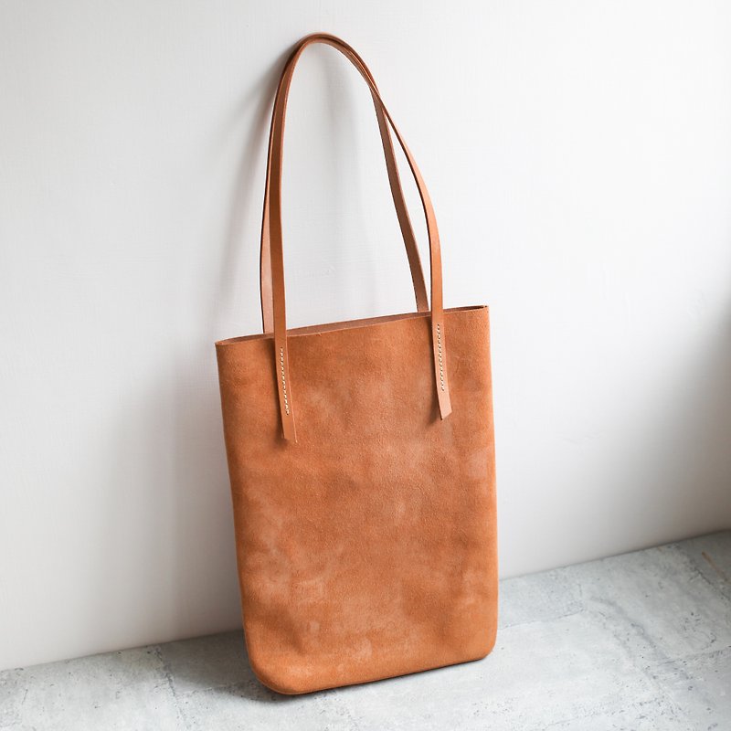 Classy Hand Stitched Tan caramel leather tote bag - กระเป๋าแมสเซนเจอร์ - หนังแท้ สีส้ม