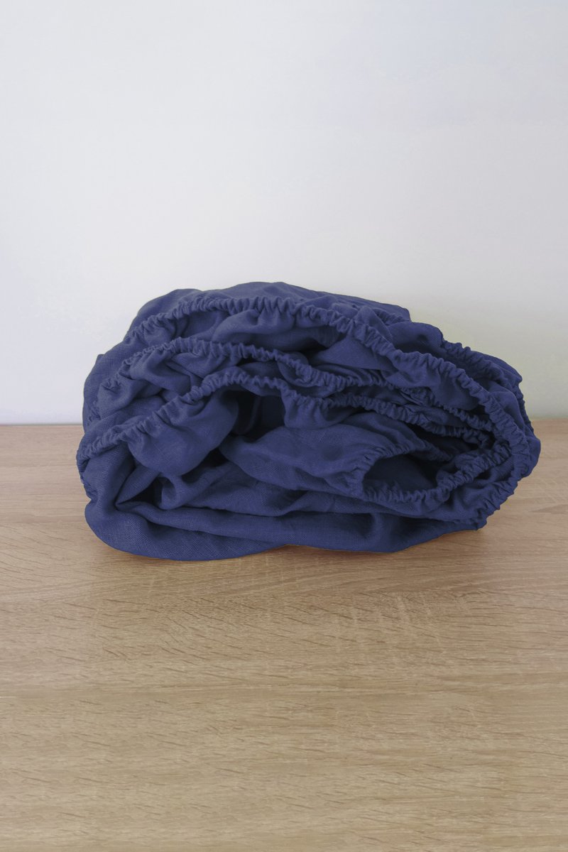 Indigo linen fitted sheet / Softened linen bed sheet / Deep pocket - เครื่องนอน - ลินิน สีน้ำเงิน