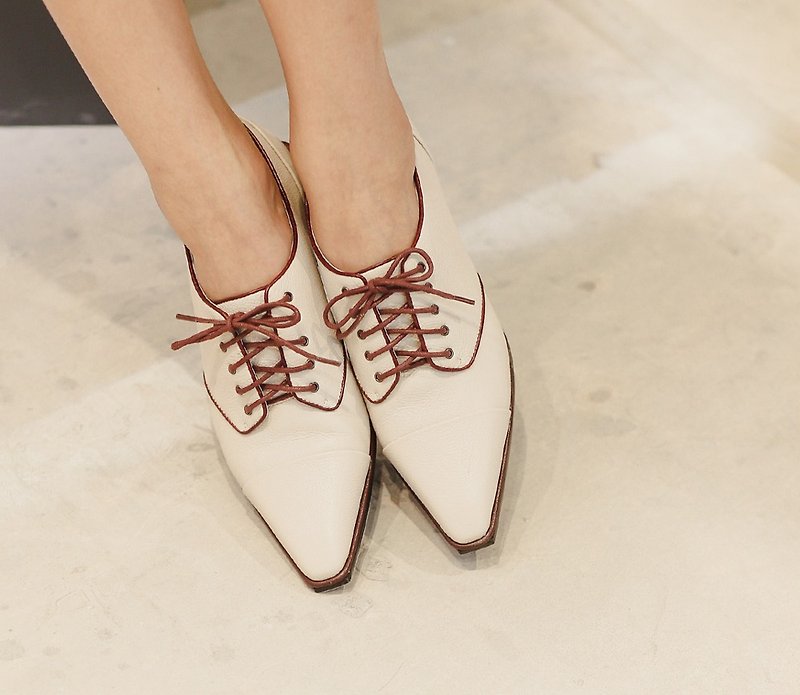 Jumping color retro square heel shoes - Women's Oxford Shoes - Genuine Leather White