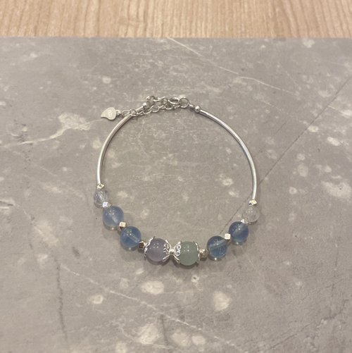 Ariel crystal艾莉兒手作*//飾品吊飾/水晶飾品/永生花 艾莉兒手作//海藍寶水晶/增加信心及溝通能力//S925純銀手鍊