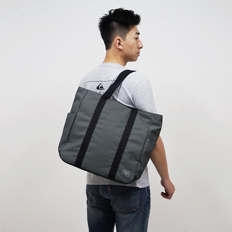 Argali 香港戶外品牌 特大容量 真皮袋底 實用簡約 手提包 Tote Bag 灰綠色 - 手提包/手提袋 - 其他材質 灰色