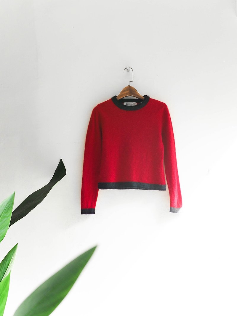 Heishishan - Hyogo x Black Edition Love Season Antique Fluff Soft Kashmir Woolen Top Vintage Sweater vintage angora rabbit hair - Women's Sweaters - Wool Red
