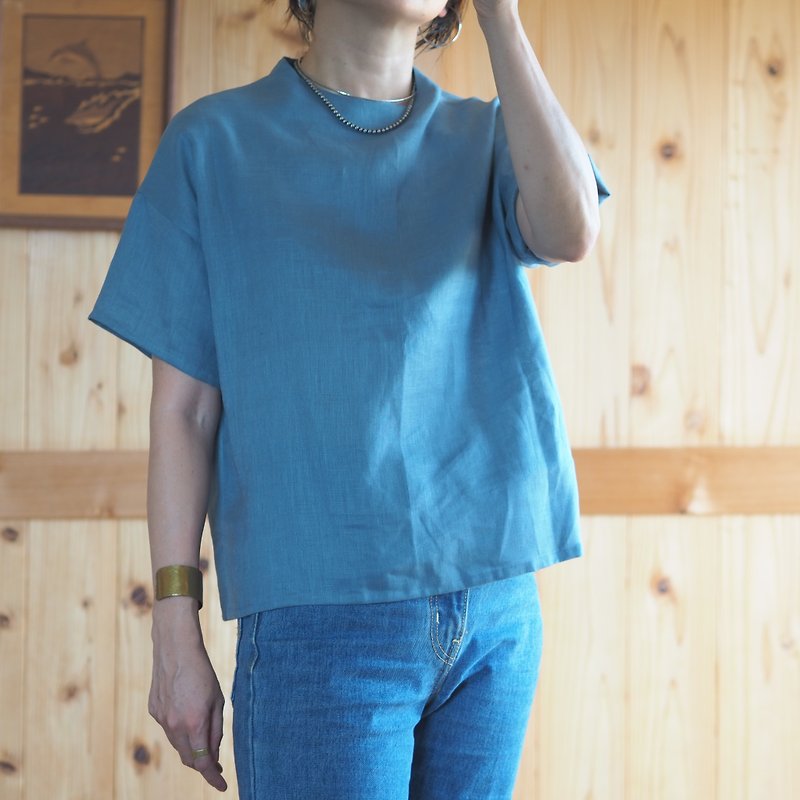 Sax Linen T-shirt Blouse - เสื้อเชิ้ตผู้หญิง - ผ้าฝ้าย/ผ้าลินิน สีน้ำเงิน