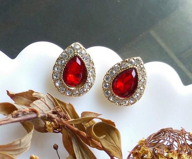 Top more than 129 red diamond stud earrings best - seven.edu.vn