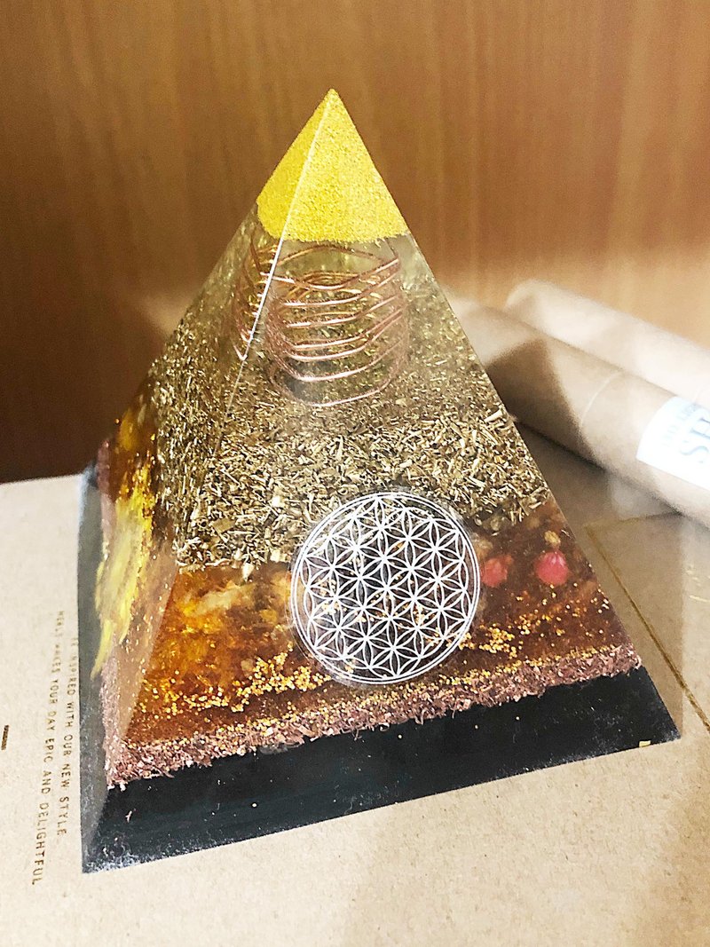 【手作奧剛石-生意興隆款】拓展生意客源 財富滾滾來 - 擺飾/家飾品 - 水晶 黃色