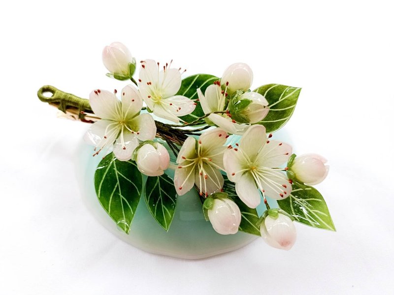 White Green Pear Blossom Shrink Plastic Flower Vintage Hairpin Accessories - เครื่องประดับผม - วัสดุอื่นๆ สีเขียว