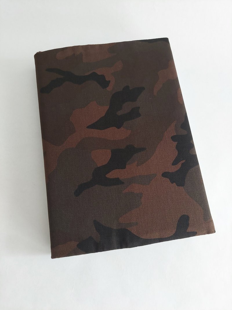 A5尺寸布書衣 迷彩 - 書衣/書套 - 其他材質 