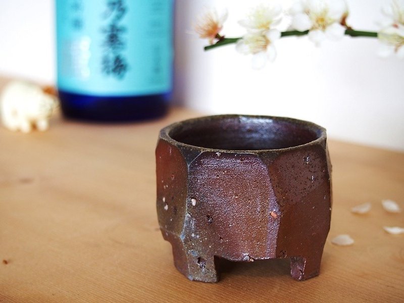 日本岡山備前 陶器 小酒杯 gi-085 - 花瓶/花器 - 陶 咖啡色