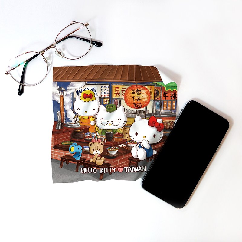 Hello Kitty Universal Cloth Taiwan Noodle Shop Taiwan Limited = Cloth Exclusive = Sanrio authorized - Eyeglass Cases & Cleaning Cloths - Other Materials Multicolor