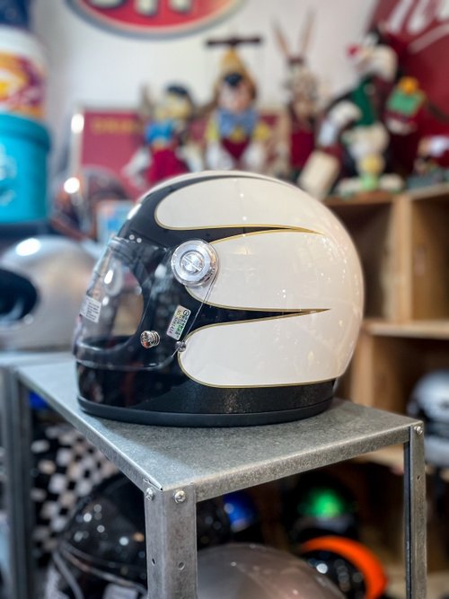 クラシックホワイトヘルメット Webike | Arai アライ CLASSIC AIR [クラシック エア ホワイト