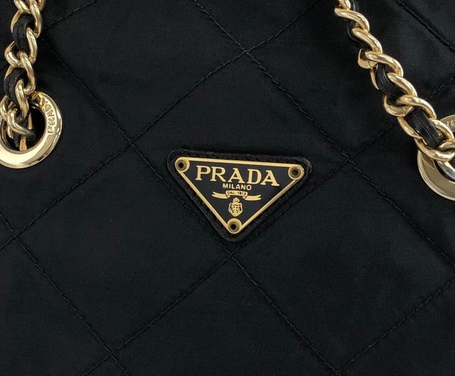 日本直送 名牌中古包 】PRADA プラダ キルティング ショルダーバッグ ブラック トライアングルロゴ ナイロン チェーンショルダー p3w2hg  - ショップ VintageShop solo ショルダーバッグ - Pinkoi