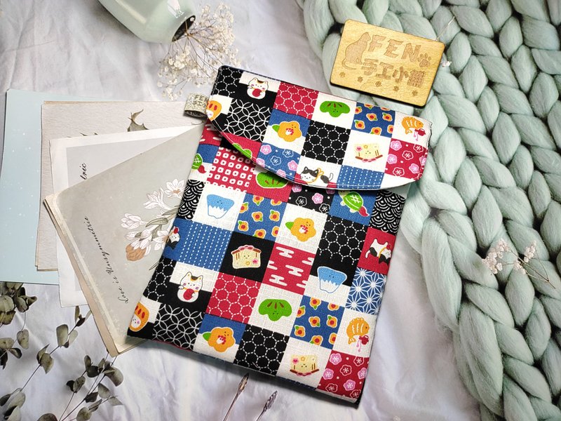 Bag series-Japanese limited-edition cotton Japanese-style Lucky Cat Lucky God style-7.8-inch e-book protective cover-storage - Tablet & Laptop Cases - Cotton & Hemp 