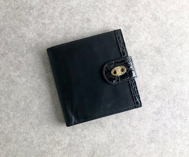 【未使用】CELINE セリーヌ　ブラック 二つ折り財布 オールブラック☆】CELINE スモール フラップウォレット (CELINE
