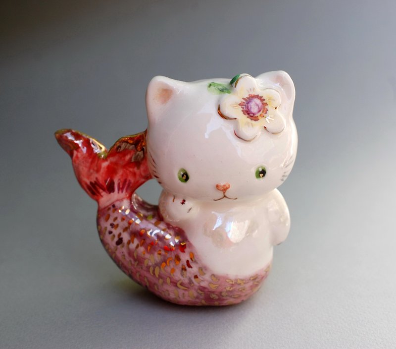 Kitty statuette Cat mermaid Porcelain figurine Purrmaid Small figurine - ของวางตกแต่ง - เครื่องลายคราม หลากหลายสี